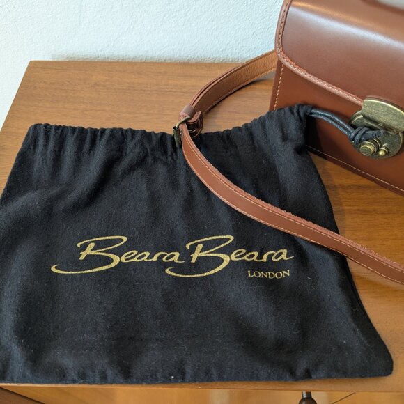 BearaBeara MANJU Small Vintage Crossbody / Shoulder / Handle Bag, color Caramel - Picture 6 of 6